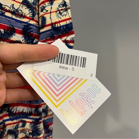 LuLaRoe Irma short sleeve Eagle print oversized top size small - Picture 4 of 12